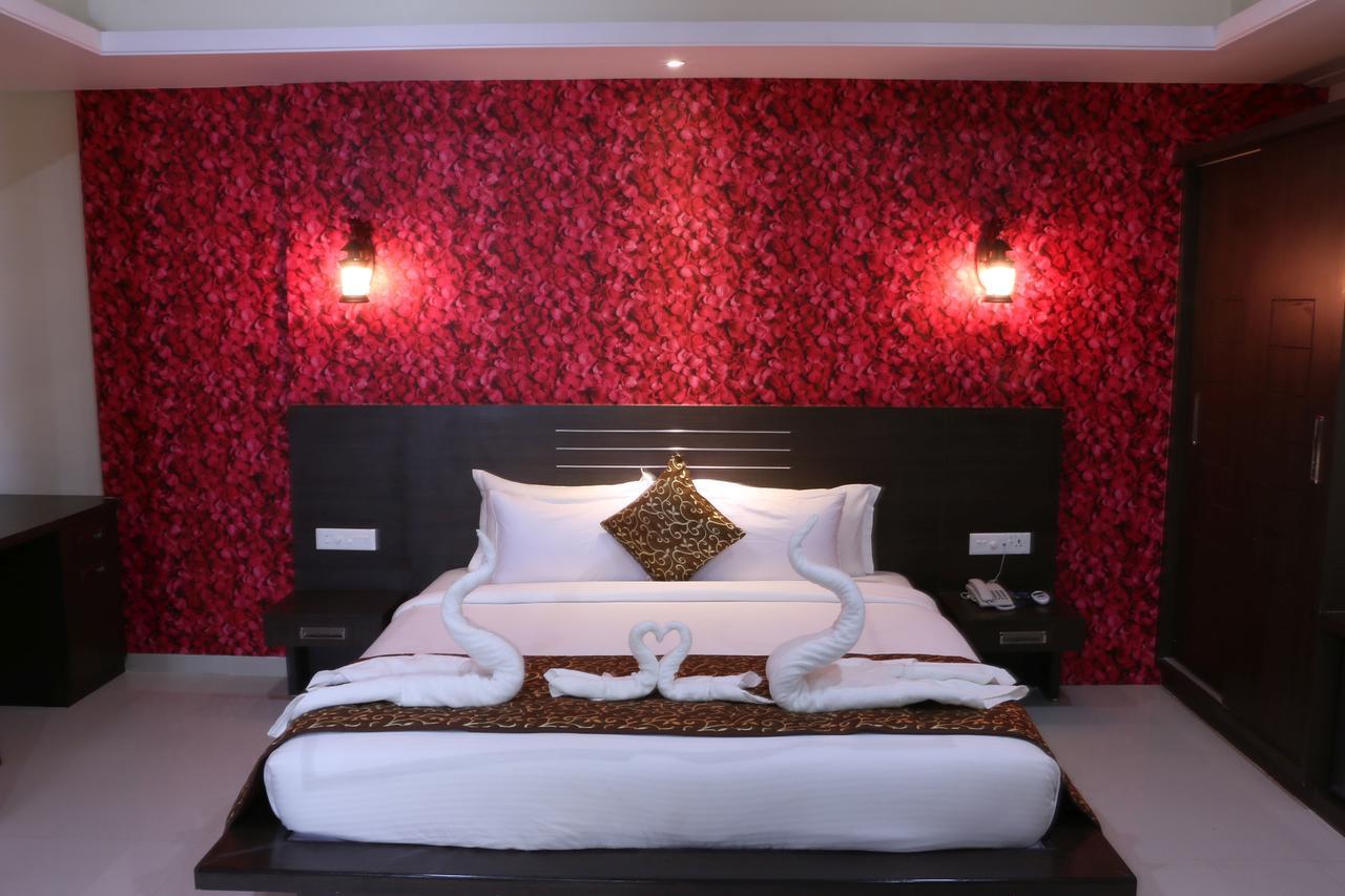 Hotel Reevanta Daman Exterior photo